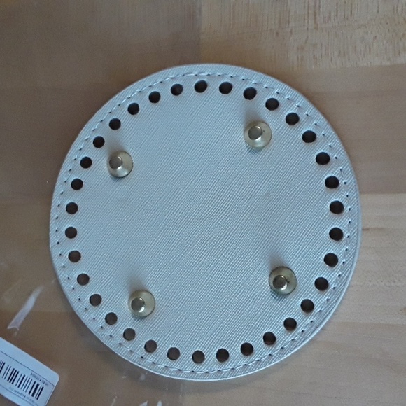 Source Unknown Other - Round Crochet Bag Bottom Shaper. Beige 4.7".